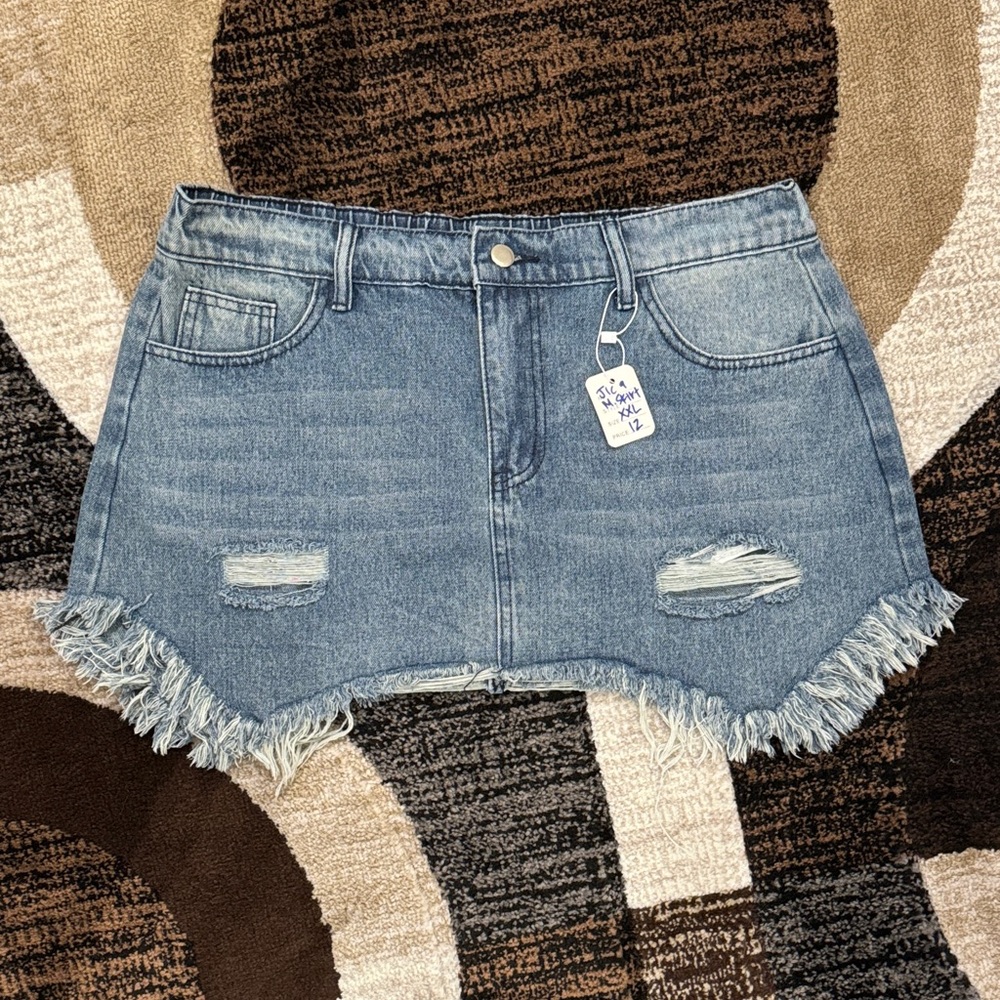 Frayed Hem Denim Mini Skirt